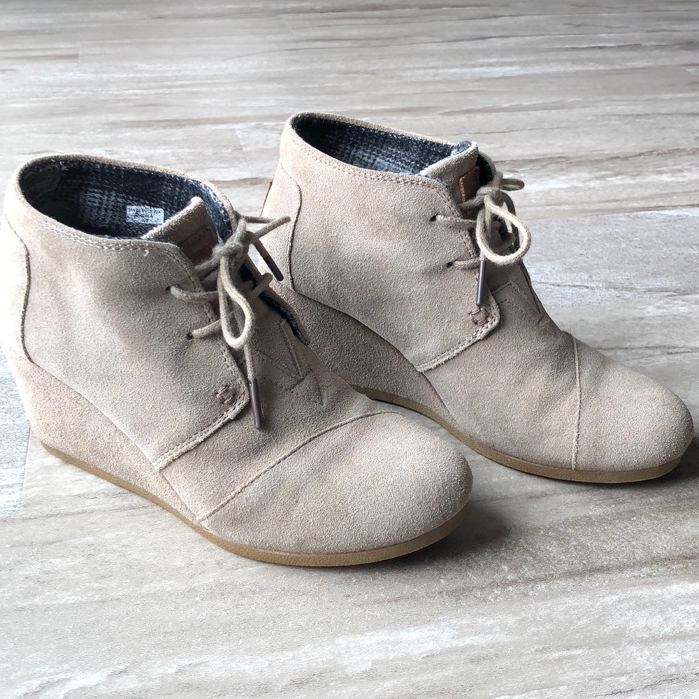 TOMS Desert Taupe Suede Women’s Booties